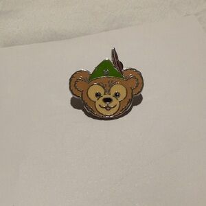 2013 Disney Hidden Mickey Duffy Bear Pin with Green Hat